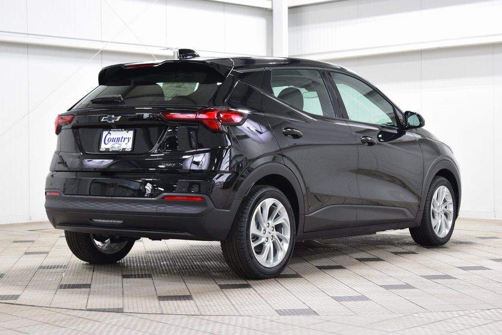 2027 Chevrolet Bolt EV 2LT - 22977378 - 7