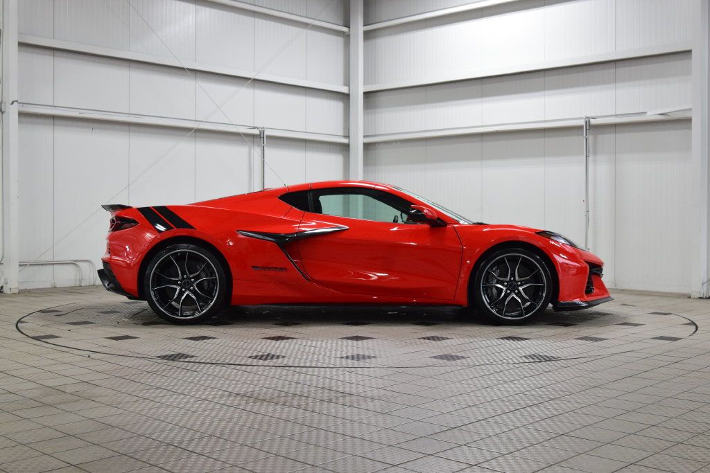 2027 Chevrolet Corvette 2dr Grand Sport Coupe w/2LT - 23081460 - 8