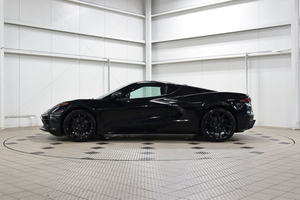 2027 Chevrolet Corvette 2dr Stingray Coupe w/1LT - 23062224 - 3