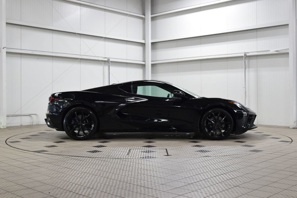 2027 Chevrolet Corvette 2dr Stingray Coupe w/1LT - 23062224 - 8