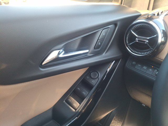 2027 Chevrolet Equinox Activ - 23087613 - 10