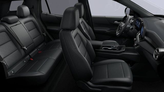 2027 Chevrolet Equinox LT - Photo 18