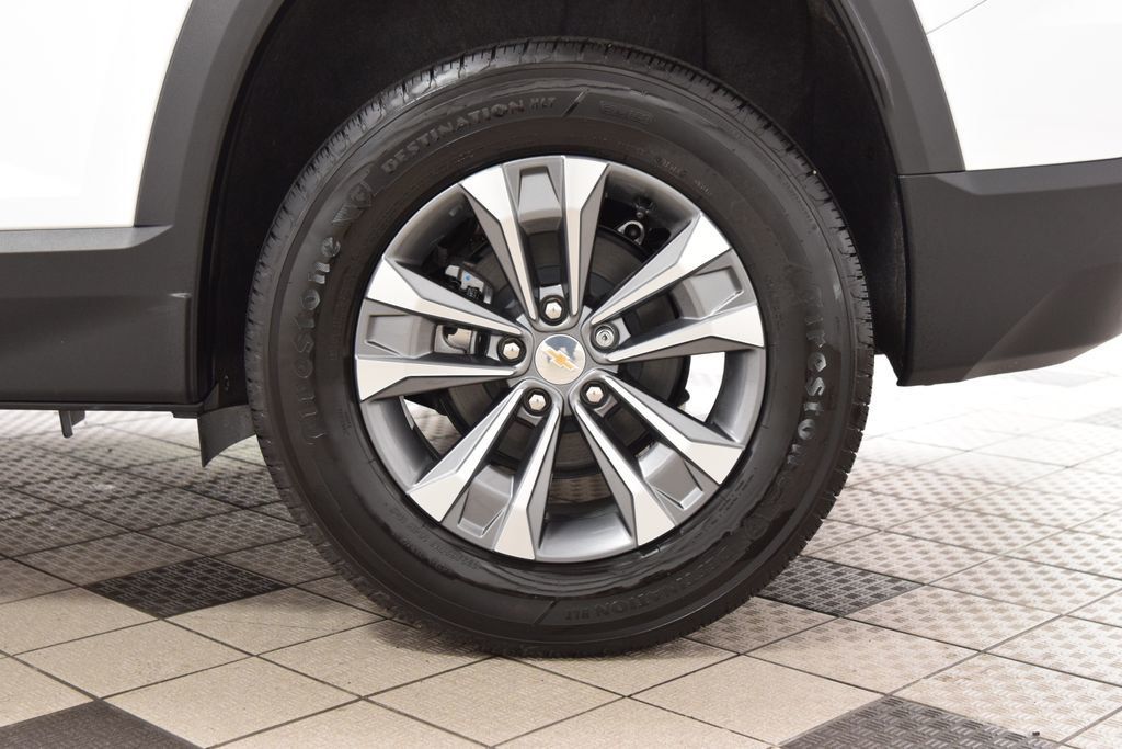 2027 Chevrolet Equinox FWD 4dr LT w/1LT - 23062215 - 23