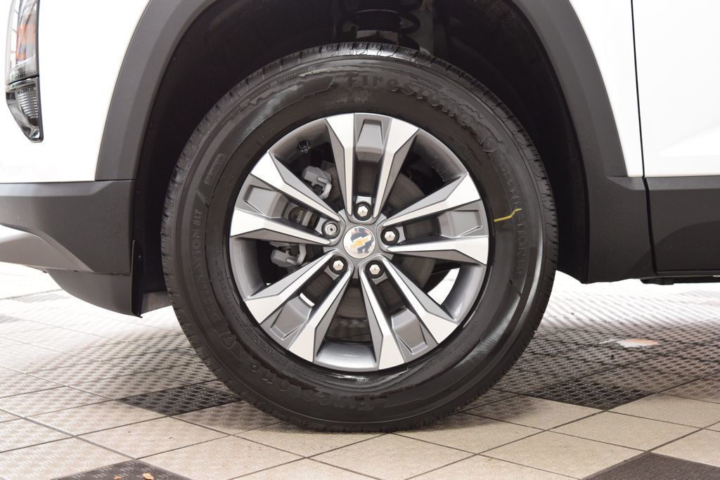 2027 Chevrolet Equinox FWD 4dr LT w/1LT - 23062215 - 25