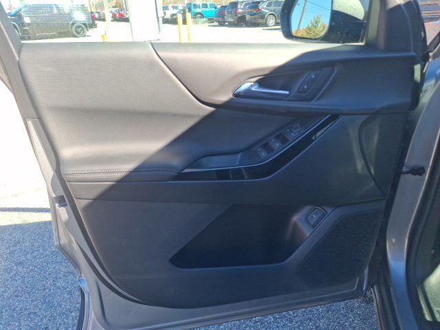 2027 Chevrolet Equinox LT - 23079500 - 9