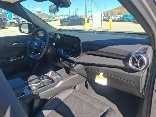 2027 Chevrolet Equinox LT - 23079500 - 28