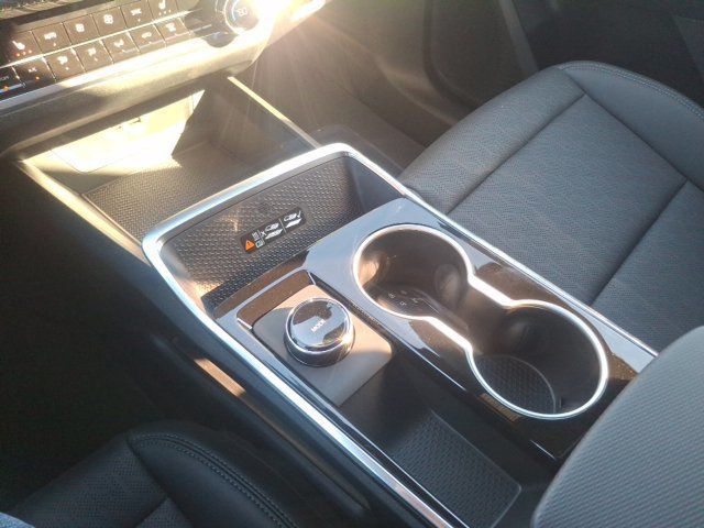 2027 Chevrolet Equinox LT - 23086407 - 22