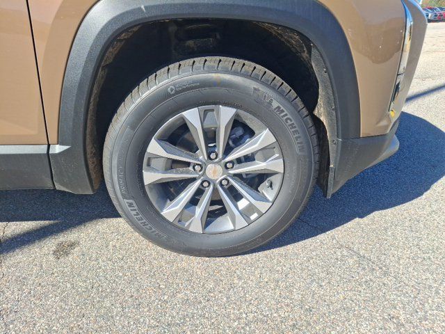 2027 Chevrolet Equinox LT - 23087077 - 8