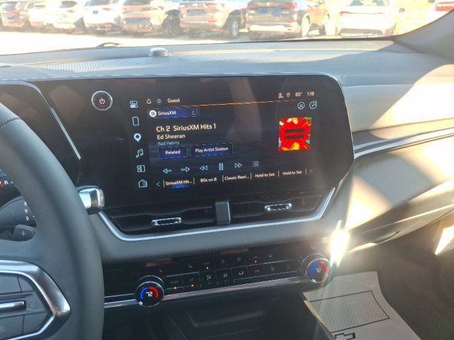 2027 Chevrolet Equinox LT - 23087614 - 17
