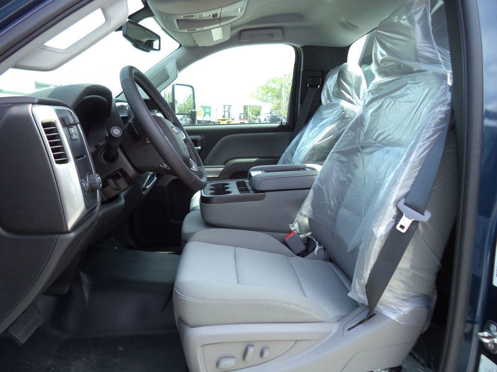 2027 Chevrolet Silverado 6500HD With 21ft Dovetail Beavertail Ramp Truck Equipment Haul - 22362788 - 36