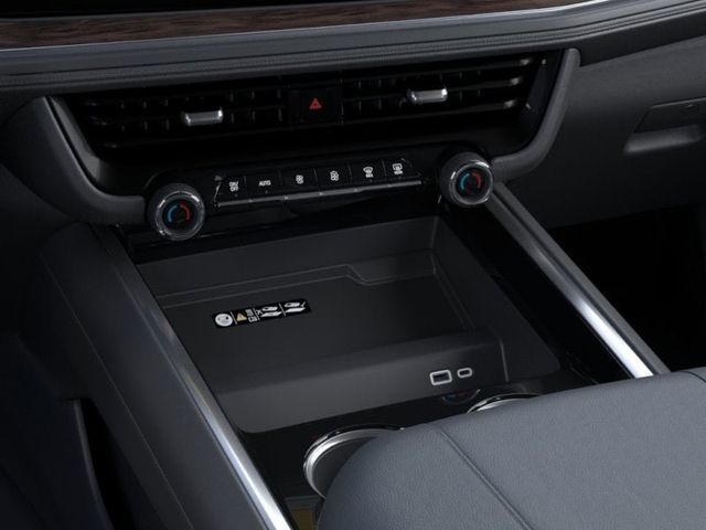 2027 Chevrolet Suburban Z71 - 23087074 - 22