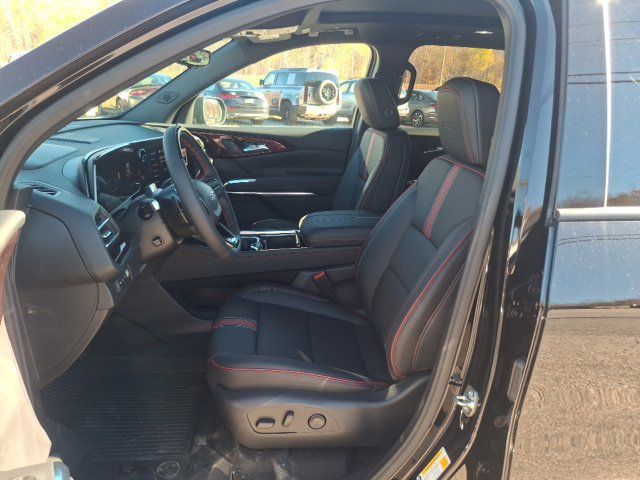 2027 Chevrolet Traverse RS - 23084397 - 11