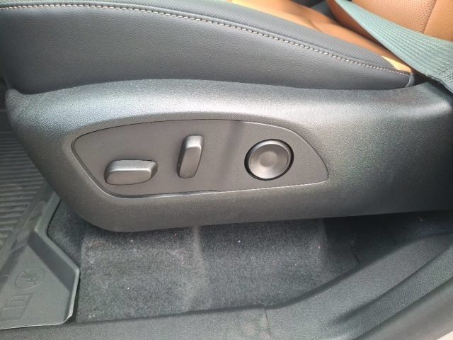 2027 Chevrolet Traverse Z71 - 23084396 - 11