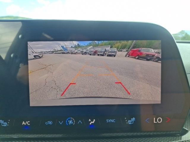 2027 Chevrolet Traverse Z71 - 23084396 - 19
