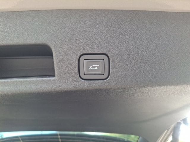 2027 Chevrolet Traverse Z71 - 23084396 - 27