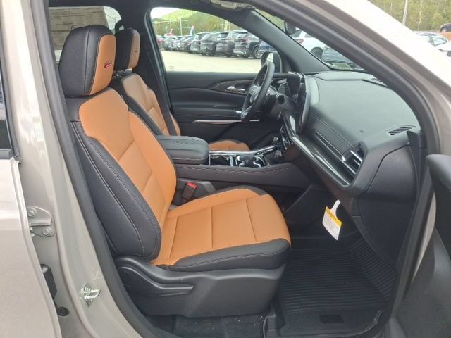2027 Chevrolet Traverse Z71 - 23084396 - 29