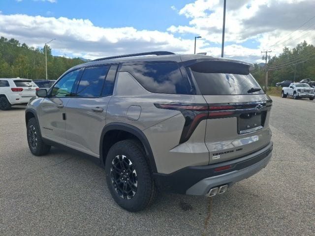 2027 Chevrolet Traverse Z71 - 23084396 - 4