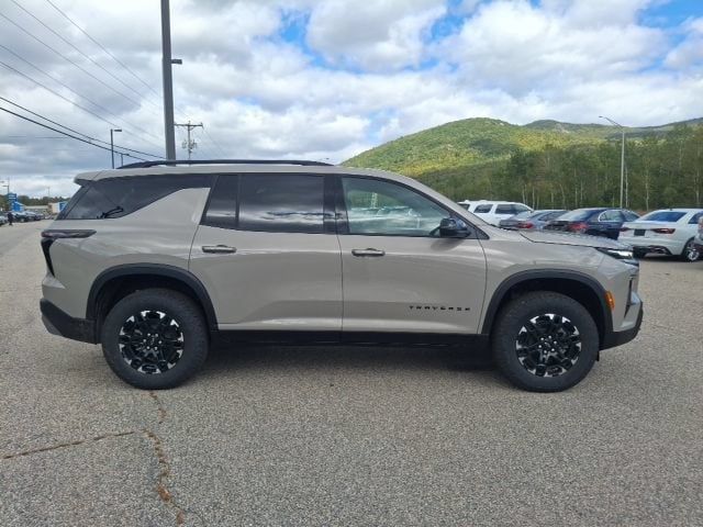 2027 Chevrolet Traverse Z71 - 23084396 - 7