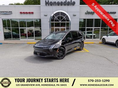 2027 Chrysler Pacifica - 2C4RC1GG6VR591830
