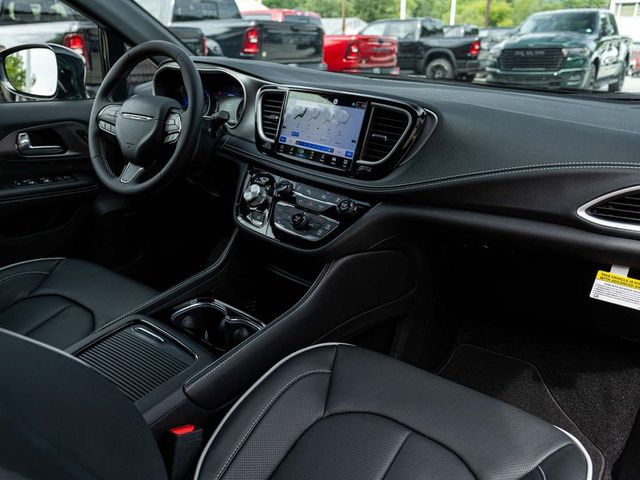 2027 Chrysler Pacifica LIMITED - 23078067 - 30