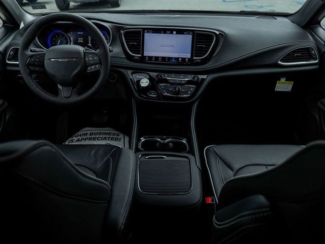 2027 Chrysler Pacifica LIMITED - 23078073 - 29