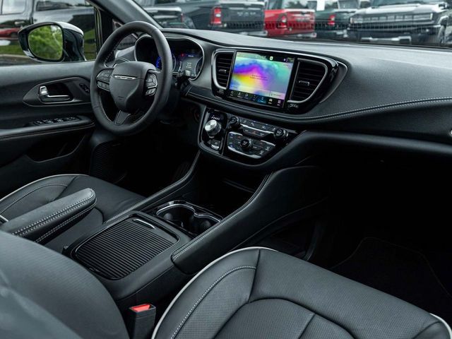 2027 Chrysler Pacifica LIMITED - 23078073 - 30