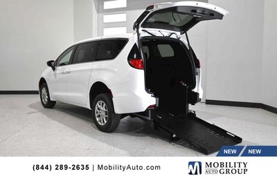 2027 Chrysler Pacifica