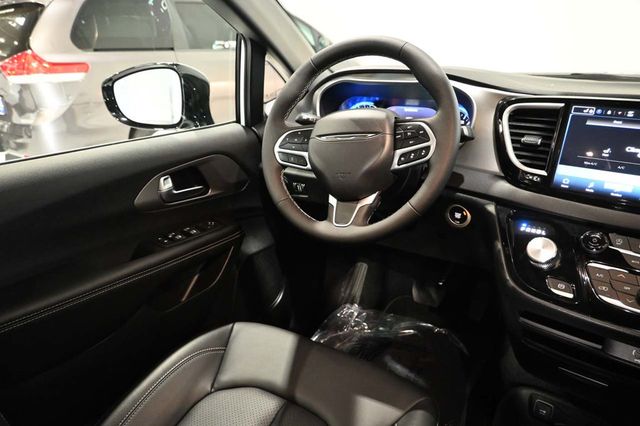 2027 Chrysler Pacifica LX FWD - 23098846 - 24