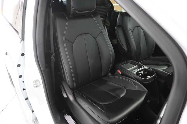 2027 Chrysler Pacifica LX FWD - 23098847 - 15