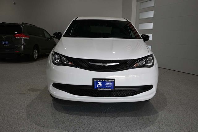 2027 Chrysler Pacifica LX FWD - 23098847 - 3
