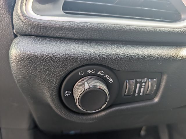 2027 Chrysler Pacifica Select FWD - 23024109 - 14