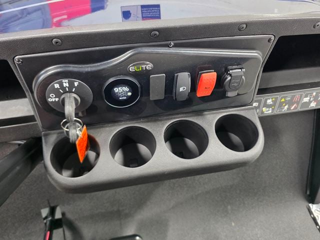 2027 CUSHMAN SHUTTLE 4 ELiTE  - 23099958 - 25