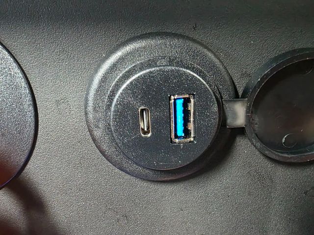 2027 E-Z-GO EXPRESS 4 SUMMIT XT  - 23049054 - 18