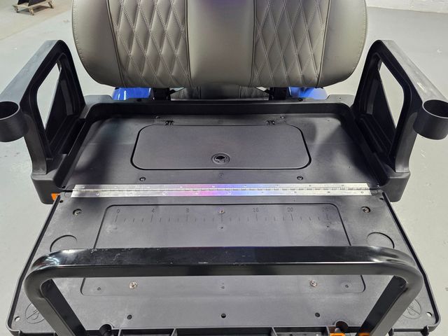 2027 E-Z-GO EXPRESS 4 SUMMIT XT  - 23049054 - 36
