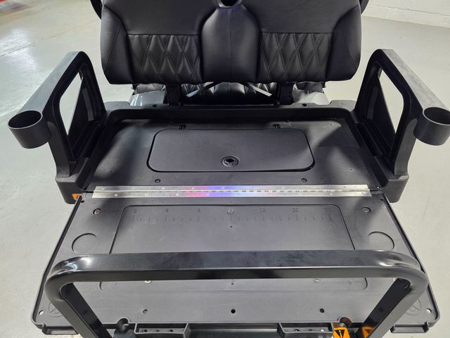 2027 E-Z-GO EXPRESS 6 SUMMIT XTL  - 23057376 - 47