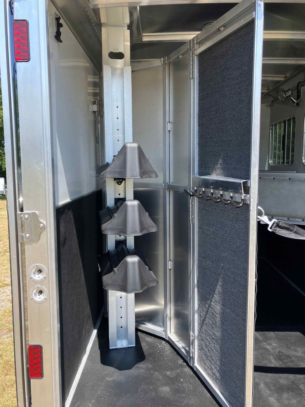 2027 Featherlite 3 Horse Slant Load  - 23074438 - 6