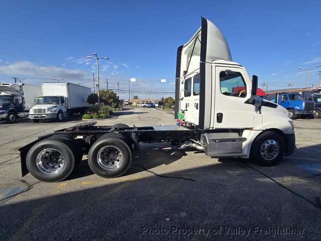 2027 Freightliner Cascadia 126  - 23092855 - 2