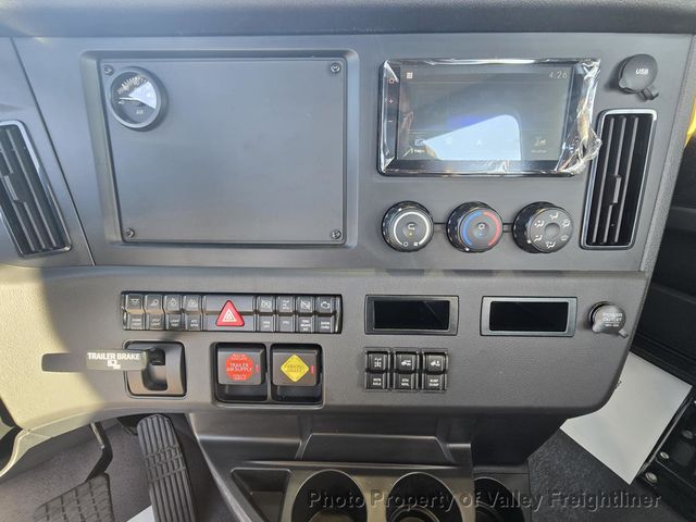 2027 Freightliner Cascadia 126  - 23092855 - 8