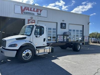 2027 Freightliner M2 106