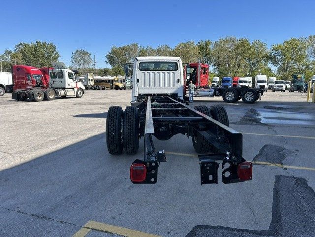 2027 Freightliner M2 106 2027 FREIGHTLINER M2 106 CAB CHASSIS - 23088533 - 4