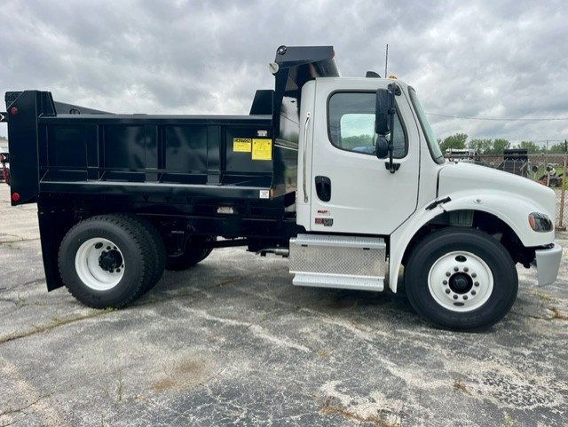 2027 Freightliner M2 106 PLUS 2027 FREIGHTLINER M2 106 PLUS DUMP TRUCK - 23069970 - 2