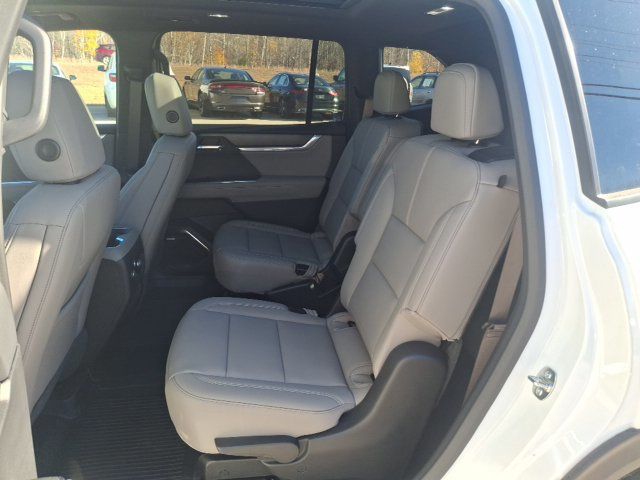 2027 GMC Acadia Elevation - 23089118 - 25
