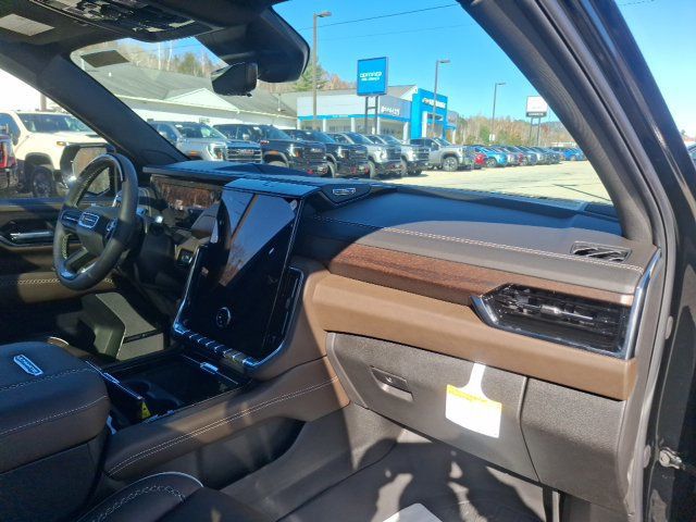 2027 GMC Yukon Denali Ultimate - 23092207 - 30