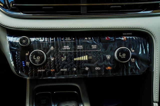 2027 INFINITI QX60 LUXE - 23007002 - 24