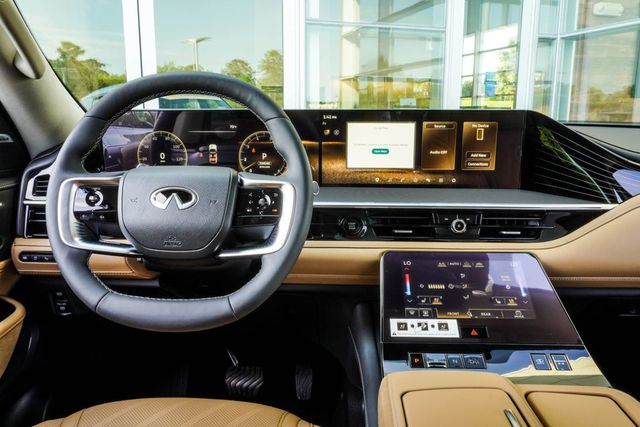 2027 INFINITI QX80 LUXE - 23034603 - 16