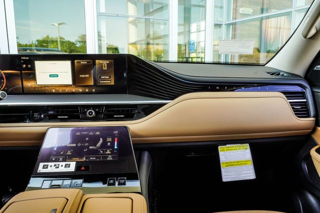 2027 INFINITI QX80 LUXE - 23034603 - 17