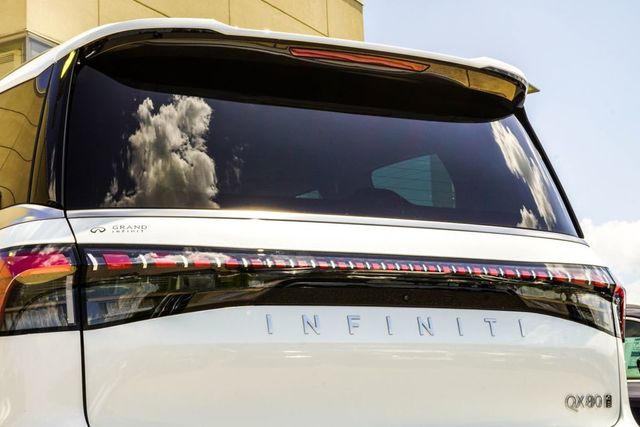 2027 INFINITI QX80 PURE AWD - 23034599 - 10
