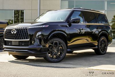 2027 INFINITI QX80 - JN8AZ3DB2V9452370