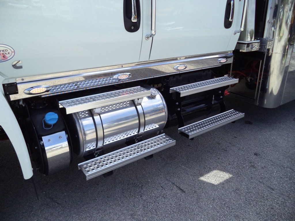 2027 International MV607 Crew Cab w/ JerrDan 22ft Enclosed Clear Sided TowBox Car Carrier - 23008747 - 22