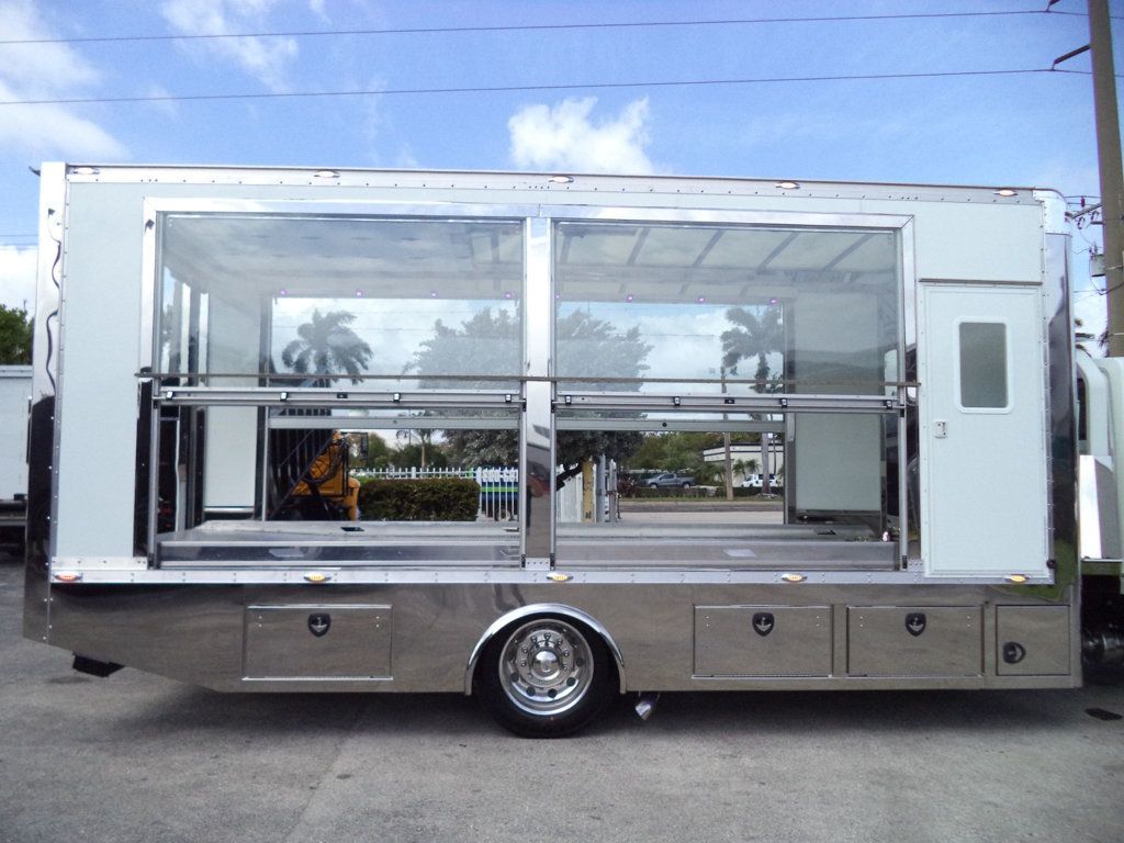 2027 International MV607 Crew Cab w/ JerrDan 22ft Enclosed Clear Sided TowBox Car Carrier - 23008747 - 24